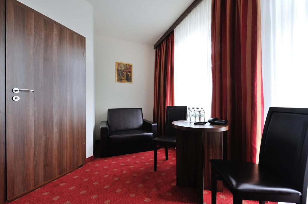 Hotel Centrum Sosnowiec Phòng bức ảnh
