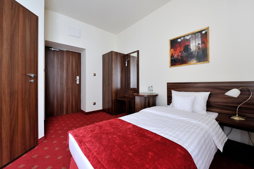 Hotel Centrum Sosnowiec Phòng bức ảnh