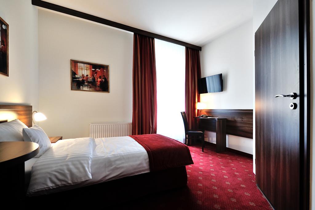 Hotel Centrum Sosnowiec Phòng bức ảnh